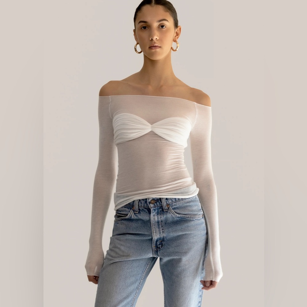 Orseund iris White top size S, can fit for size XS